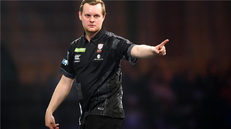Hitzige Debatte um Transfrau bei Darts-WM Ist van Leuvens erster WM-Gegner: Kevin Doets.
