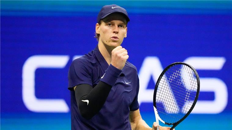 Trump auf Tribüne: Historisches Finale Sinner kontra Alcaraz Italiens Tennisstar Jannik Sinner will seinen Titel bei den US Open verteidigen.