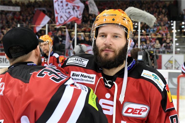 Jack Combs wechselt von Bremerhaven nach Iserlohn Jack Combs geht nach Iserlohn.
