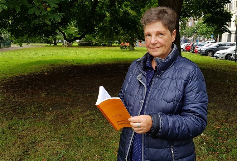 Bremerhavenerin schreibt Buch über ihre Suche nach ihrer Familie Jahrzehntelang forschte sie nach ihrer leiblichen Familie und ihrer Herkunft: Renate Tibus erzählt in dem Buch „Meine Würde kriegt ihr nicht“ ihre Lebensgeschichte.