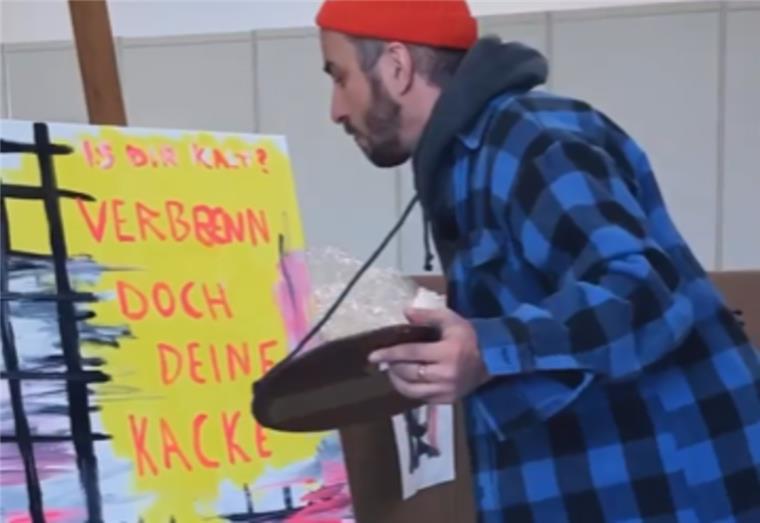 Bohrende Fragen: Jan Böhmermann knöpft sich nun Fynn Kliemann vor Jan Böhmermann macht sich seit Wochen in Instagram-Stories über Fynn Kliemann lustig. Hier veralbert der Satiriker ein Gemälde im typischen Kliemann-Stil. Vorstufe für einen Generalangriff auf Kliemann?