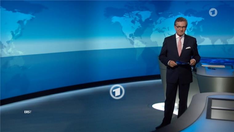 Sorge um Jan Hofer nach abruptem "Tagesschau"-Ende Jan Hofer musste nach der Tagesschau-Ausstrahlung ins Krankenhaus.