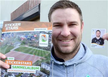 Jan-Michael Kutzner ist Torwart und einer von 317 „Stickerstars“ von Sport Freizeit Leherheide. Der Verein brachte am 6. März sein eigenes Sammelalbum auf den Markt. Seitdem sind 10 500 Stickertüten verkauft worden.