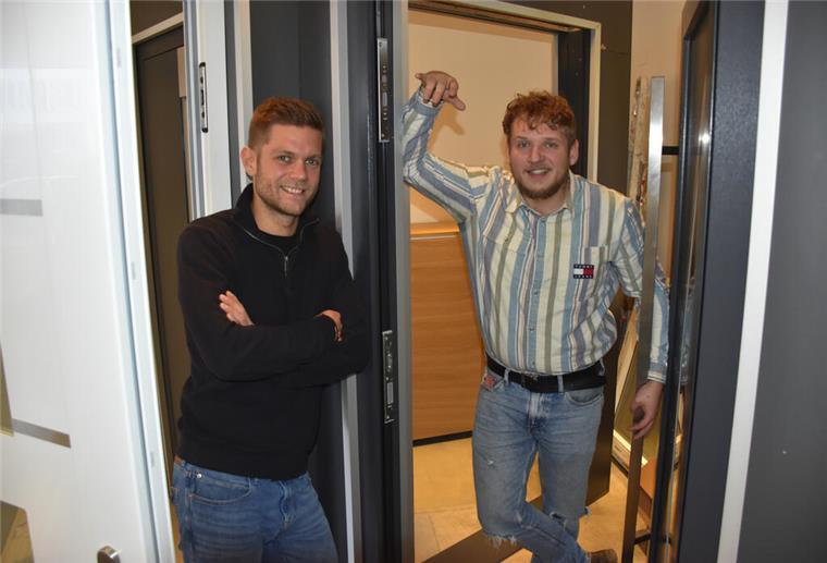 Jan van der Zwaag (links) und Dennis Guziewicz.