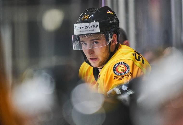 Eishockeyspieler: Herzmuskelentzündung durch Corona? Janik Möser von den Grizzlys Wolfsburg hatte Corona und führt seine Herzmuseklentzündung darauf zurück.