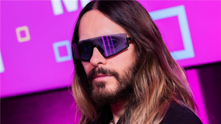 Jared Leto kündigt Sci-Fi-Film „Tron: Ares“ an Jared Leto wurde für seine Nebenrolle in dem Aids-Drama „Dallas Buyers Club“ 2014 mit dem Oscar ausgezeichnet.
