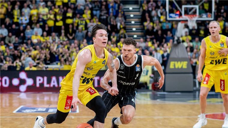 Oldenburgs Basketballer werfen Seawolves raus Jaworski war der beste Mann auf dem Feld.