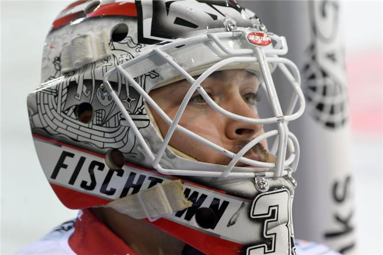 Verlosung: Karten für Knaller gegen Eisbären Berlin Jerry Kuhn war am vergangenen Wochenende großer Rückhalt der Fischtown Pinguins. Vielleicht bekommt der Goalie auch gegen Berlin wieder eine Chance.