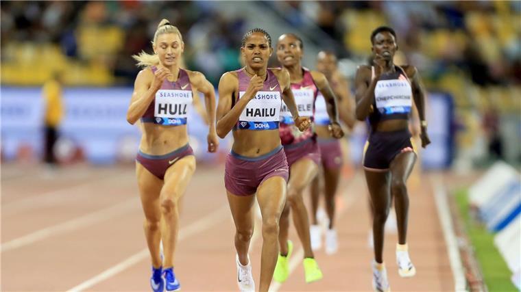 Australierin Hull läuft Weltrekord über 2000 Meter Jessica Hull (l.) schaffte in Monaco eine neue Bestmarke. (Archivbild)