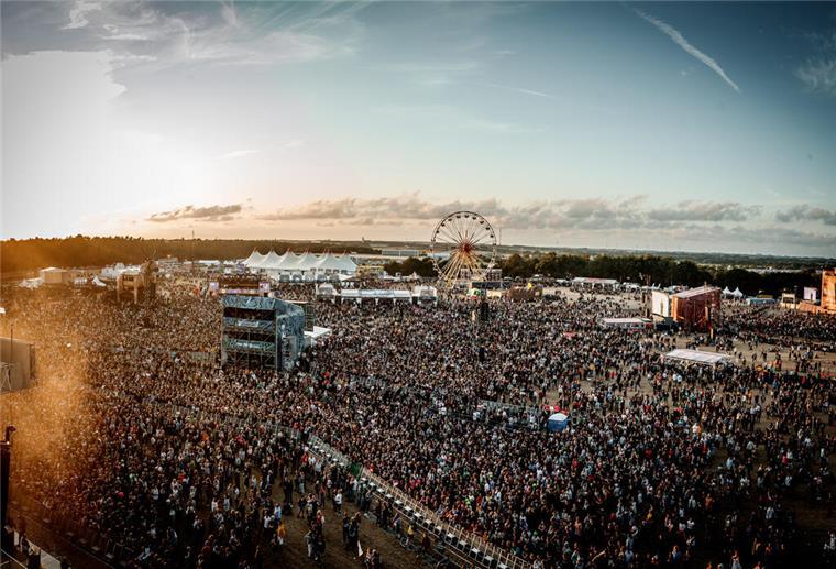 Timetable für das Deichbrand 2023 steht Jetzt könnt ihr euer Deichbrand-Festival 2023 planen: Der Timetable ist heute veröffentlicht worden.