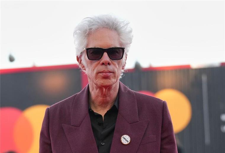 Goldener Löwe in Venedig für Jim Jarmusch Jim Jarmusch ist für Kultfilme wie „Night on Earth“ bekannt.