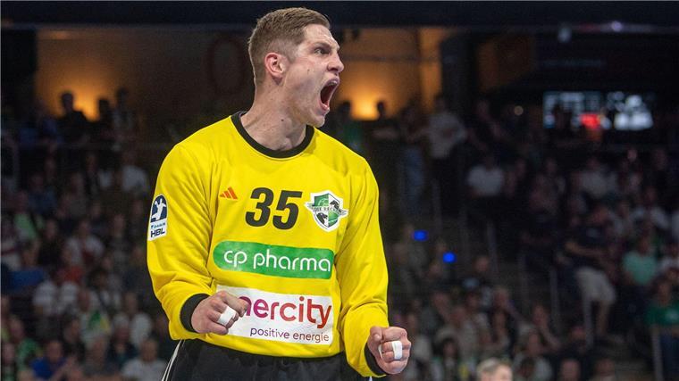 Hannovers Handballer trotz Niederlage froh Joel Birlehm und die TSV Hannover-Burgdorf spielten in Flensburg.