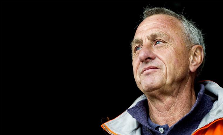 Johan Cruyff ist heute an Lungenkrebs gestorben, gab seine Stiftung bekannt.