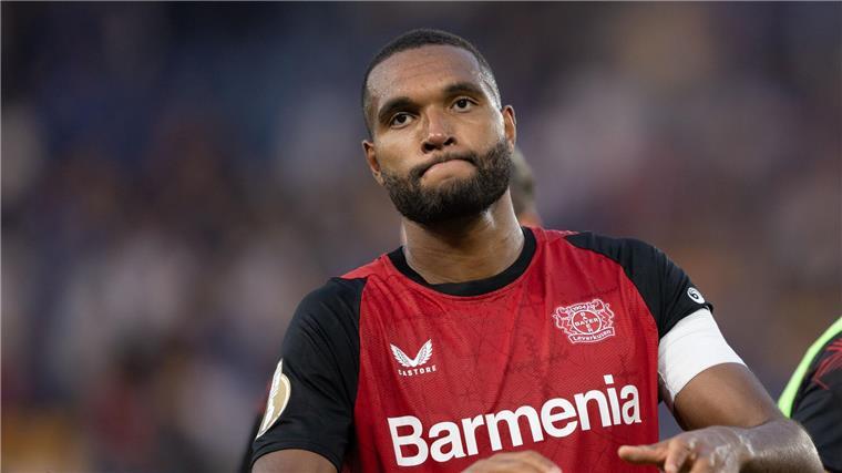 Tah erklärt sich nach Transfer-Gerüchten Jonathan Tah bleibt bei Bayer Leverkusen.