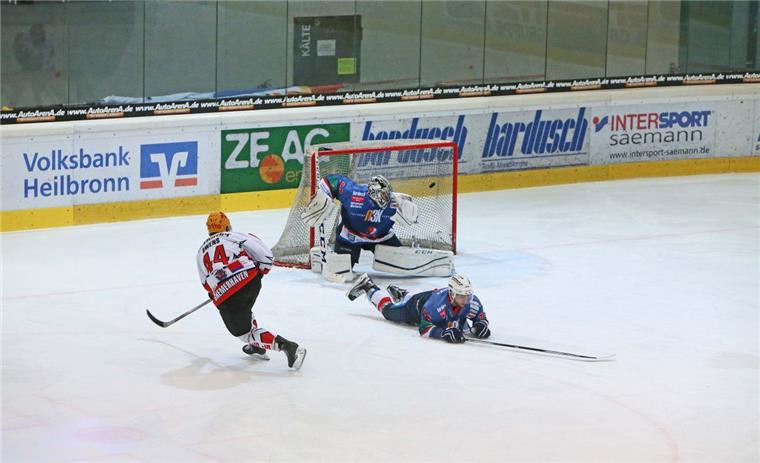 Jordan Owens erzielte das 2:0. Foto Sawatzki
