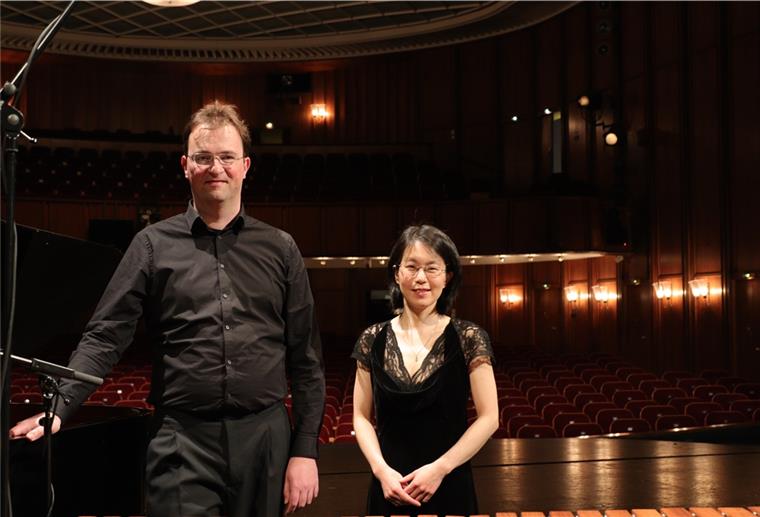 Jorrit van den Ham (Klavier) und Tomoyo Ueda (Marimbaphon) sind Interpreten des 2. Kammerkonzerts.
