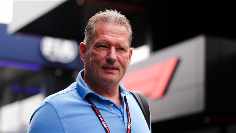 Neue Zeitrechnung bei Red Bull - aber was macht Verstappen? Jos Verstappen gilt nicht als Freund von Christian Horner.