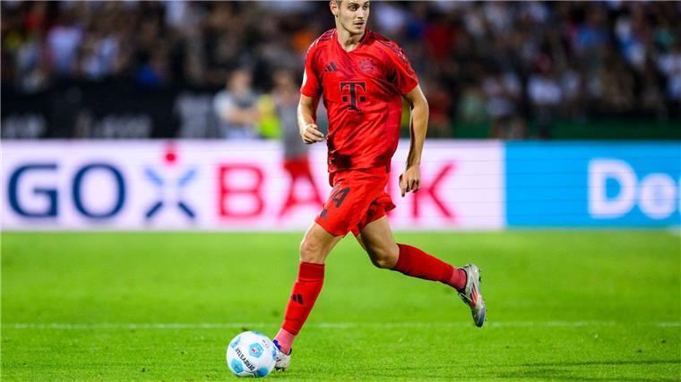 Josip Stanisic ist zurück im Lauftraining.