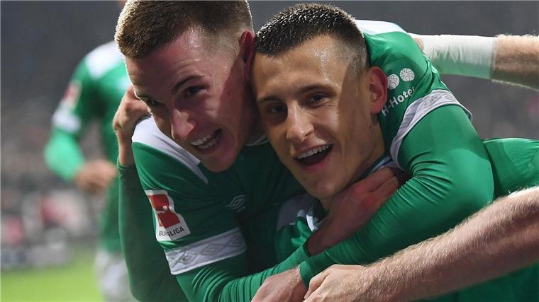 Schienbeinschoner an: Bruderduell für die Eggesteins Jubelten einst gemeinsam für Werder Bremen: Die Brüder Johannes (l.) und Maximilian Eggestein.