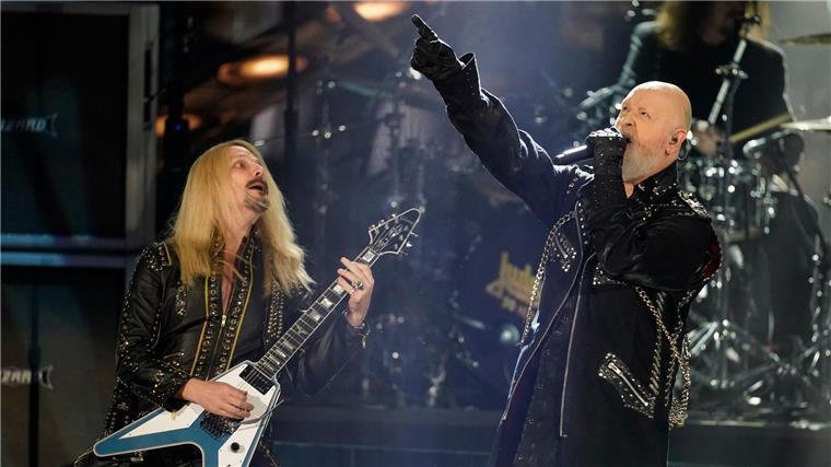Rob Halfords „Bibel“: Heavy Metal, Schwulenclubs und Gott Judas Priest bei der Aufnahme in die Rock & Roll Hall of Fame 2022.