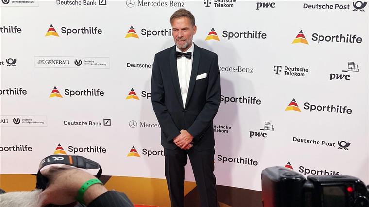 Ball-Muffel Klopp: „Die Klamotten musste ich kaufen“ Jürgen Klopp sieht die Arbeit der Sporthilfe als äußerst wichtig für den deutschen Sport an.