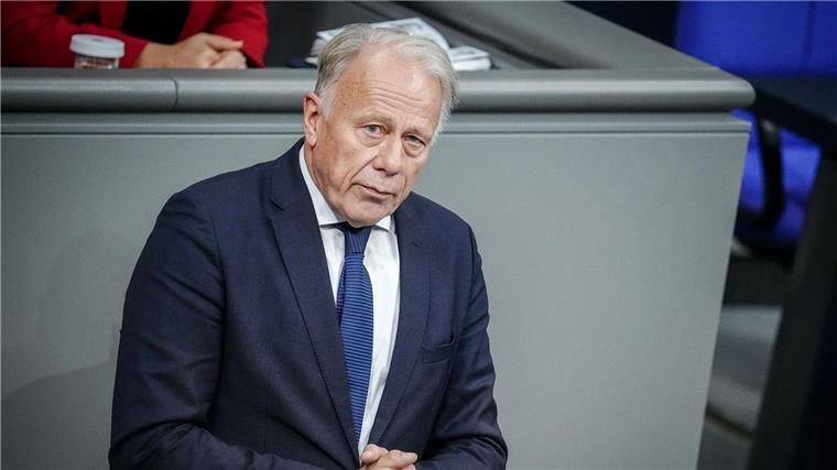 Trittin: „Nie wieder Macht für Antidemokraten“ Jürgen Trittin von Bündnis90/Die Grünen.