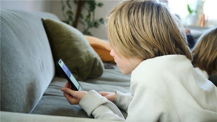Abstimmen, Digga Jugendwort: Bis Anfang September kann man online für seinen Favoriten abstimmen.