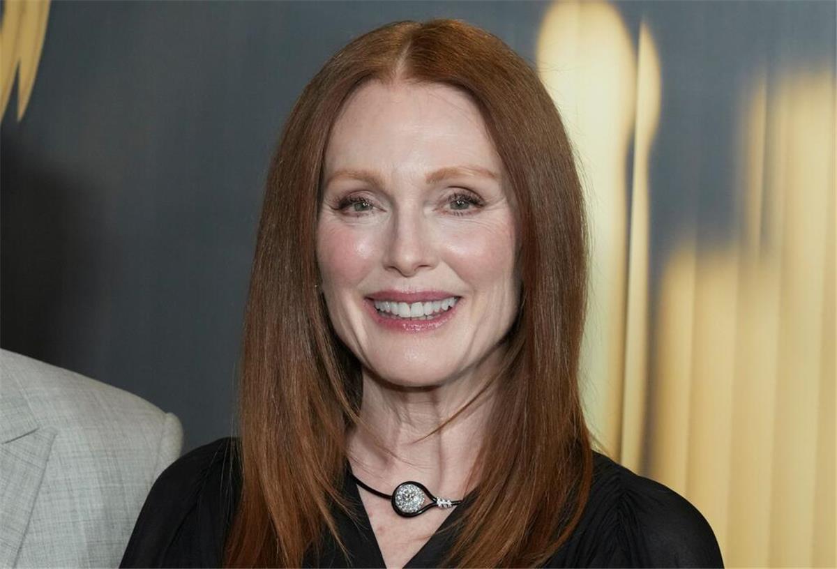 Julianne Moore: Lerne gerne mal „alberne Dinge“ Julianne Moore läuft eigenen Angaben zufolge gerne gelegentlich als Gehirntraining rückwärts. (Archivbild)