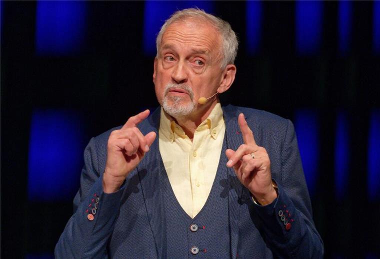 Jussi Adler-Olsen: Nicht mehr frei in meinen Entscheidungen Jussi Adler-Olsen hat Knochenmarkkrebs. Die Diagnose machte er Anfang des Jahres öffentlich. (Archivfoto)
