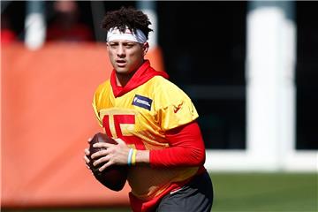 Kansas City Chiefs Quarterback Patrick Mahomes im Training. Sein Team trifft im Super Bowl auf die San Francisco 49ers. 
