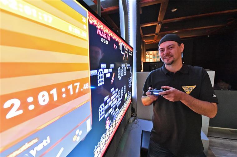 "Hangover" und "One Up" öffnen in der "Alten Bürger" in Bremerhaven Karol Hryniewiecki öffnet Bremerhavens erste Game-Bar "Am Gitter 1 -3".