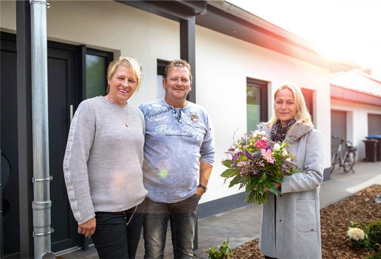 Wohngebiet erweitert: Große Freude bei Familien Karola und Olaf Börstinghaus
