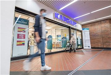 Karstadt verlängert die Öffnungszeiten vorm Lockdown nicht. Ob die für Januar geplante Schließung in Bremerhaven dadurch vorgezogen wird, ist unklar.