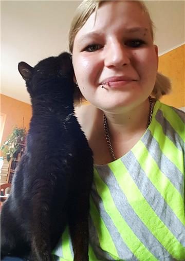 Katze "Mauzi" ist nach drei Jahren Odyssee wieder bei ihrer Besitzerin.