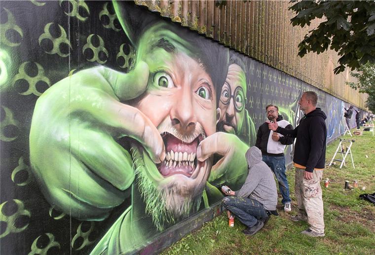 „Keep Smiling“ heißt dieses Werk in der Oststraße.