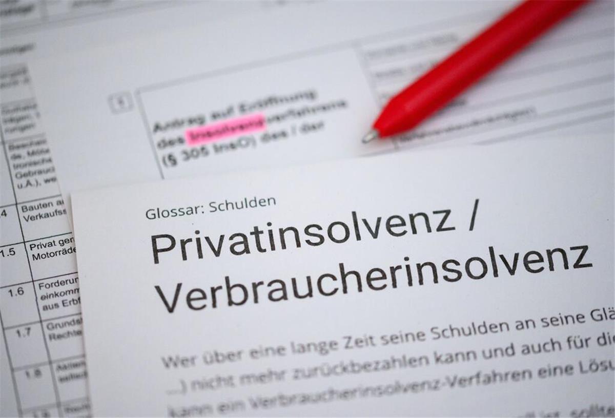  Im Jahr 2022 gab es 11,7 Prozent weniger private Insolvenzen als noch ein Jahr zuvor. 