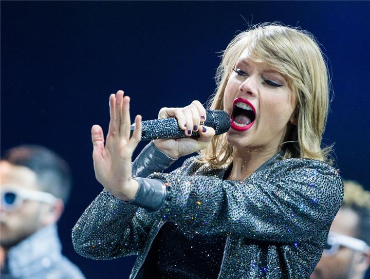 So viele Millionen scheffeln Taylor Swift und Co. Kein Star verdient so viel wie die US-Sängerin Taylor Swift. Das zumindest haben Schätzungen des US-Wirtschaftsmagazins "Forbes".