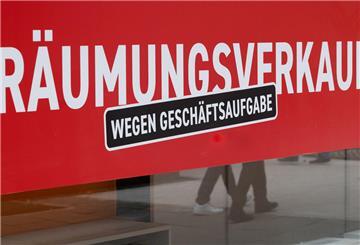 Keine guten Zeiten für Unternehmer: Immer mehr Firmen in Deutschland droht Experten zufolge wegen schwächelnder Konjunktur und steigender Kosten die Insolvenz.