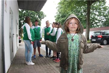 Keine Mandeln, keine Crèpes, keine Zuckerwatte: Was sollen Kinder und Jugendliche auf Schützenfesten machen, wenn die Schausteller fehlen? Das fragt sich nicht nur Gesche Stelljes (Vordergrund) vom Schützenverein Freschluneberg.