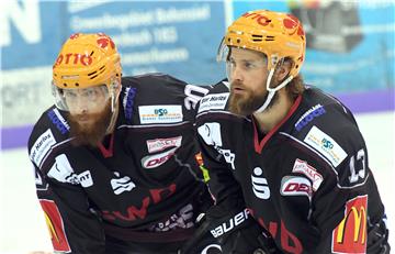 Kevin Lavallée (links) und Rylan Schwartz zählen zu den Tattoo-Trägern im Team der Fischtown Pinguins.
