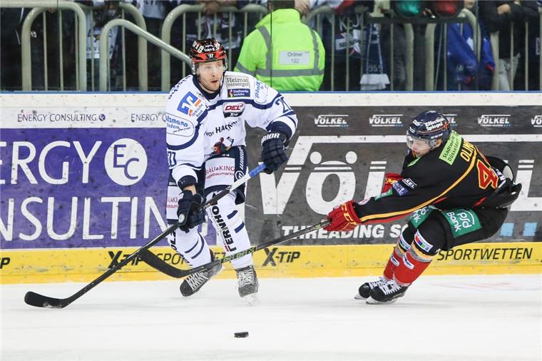 Kevin Lavallee (links) wechselt von den Iserlohn Roosters zu den Fischtown Pinguins.