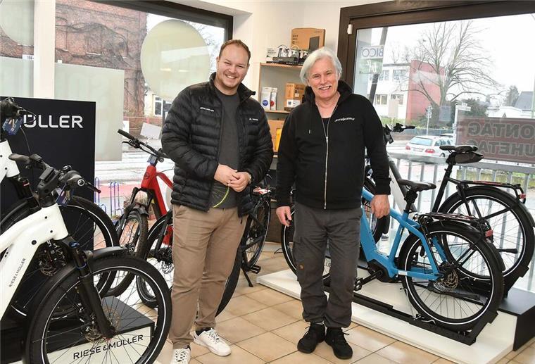 Rad & Tour Bremerhaven wird zu havenBike Übergabe Rad & Tour