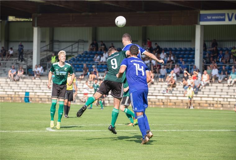 Hagens Kilian-Lasse Tienken schafft Sprung in die Oberliga Kilian-Lasse Tienken (links) hat eine starke Saisonvorbereitung beim FC Hagen/Uthlede gespielt.