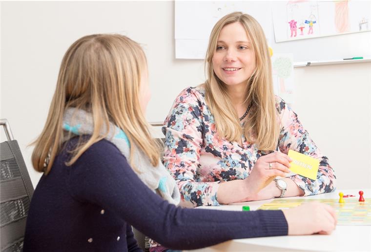 „Kinder leben mehr im Hier und Jetzt. Damit ist es für Kinder wenig greifbar, dass diese Krise auch irgendwann überstanden sein wird“: Die Corona-Pandemie hat auch die Arbeit von Kinder- und Jugendpsychotherapeutin Christina Wehleit aus Gnarrenburg verändert.