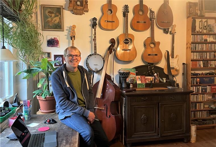 Kinderliedermacher aus Hepstedt mit Musikpreis ausgezeichnet Kinderliedermacher Florian Müller aus Hepstedt wurde in der Kategorie „bestes Kinderliederalbum 2021“ beim „Deutschen Rock & Pop Preis“ mit den dritten Platz ausgezeichnet.