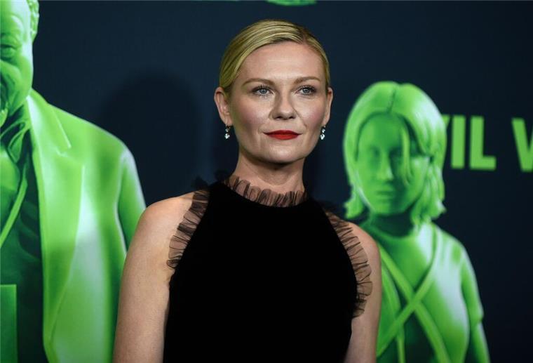 Kirsten Dunst: Demokratie ist nicht selbstverständlich Kirsten Dunst: „Es gibt Debatten überall auf der Welt, und deswegen hat sich die Art, wie wir den Film gemacht haben, real angefühlt.“