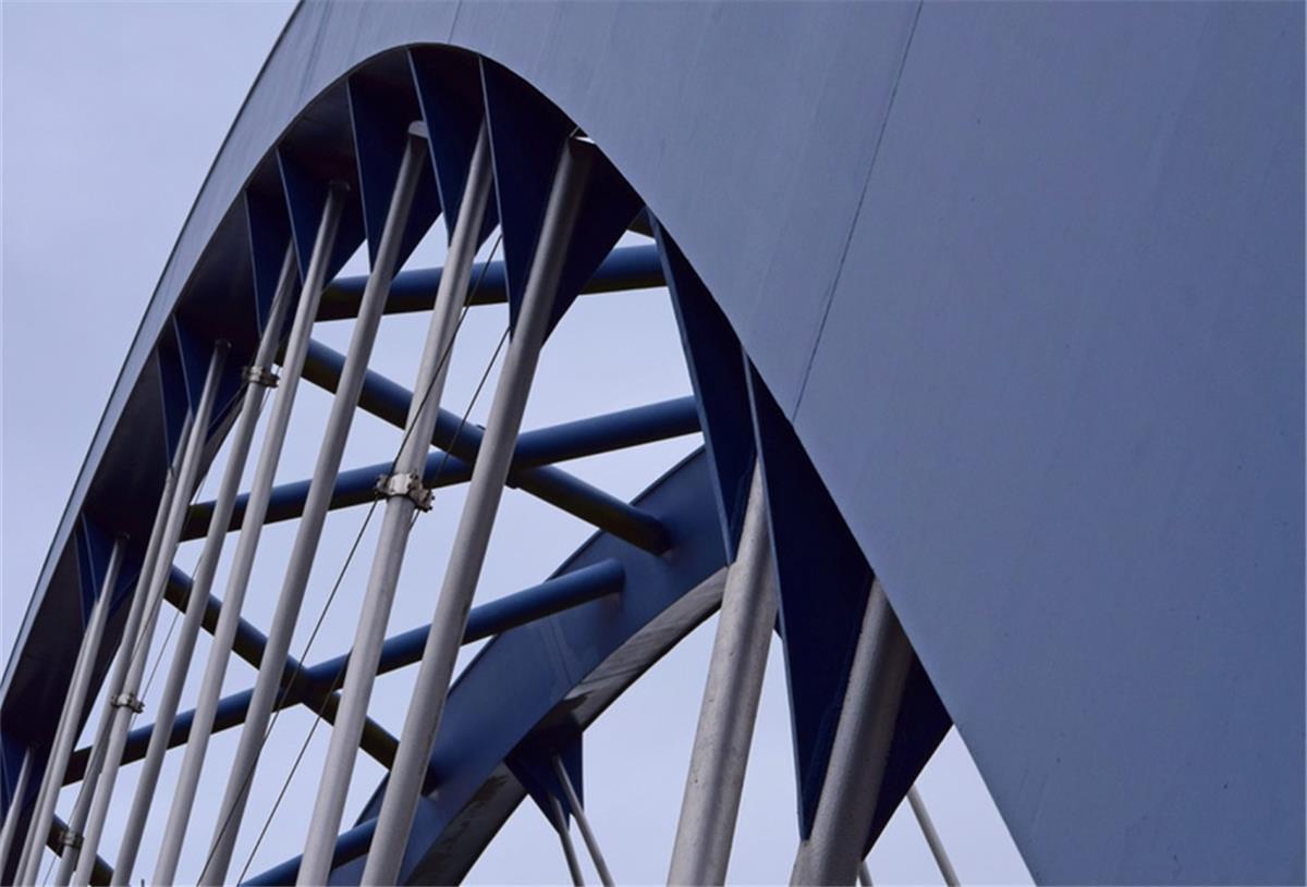 Loxstedt: Schüler werden zu Fotografen Kjara Jacob hat sich für die Brücke über die Lune bei Stotel als Motiv für den Kalender erschienen.