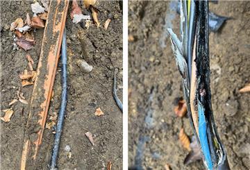 Beim Verlegen eines Glasfaserkabels (linkes Bild) wurde das schwarze Kabel der Straßenbeleuchtung stark beschädigt, aber nicht fachmännisch repariert. Mehr als drei Jahre später sorgte Feuchtigkeit im Boden nun für den Ausfall der Straßenbeleuchtung. 