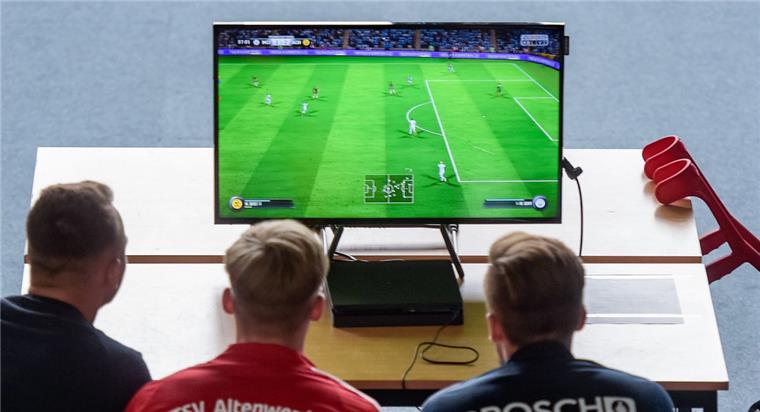 Fußball-Verband sucht die besten FIFA 19-Spieler im Land Klicken statt kicken: Beim „NFV-E-Soccer-Cup“ im Januar soll der Klassiker unter den Fußball-Simulationen gespielt werden – und das ist FIFA 19.
