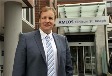 Klinikdirektor Dr. Lars Timm macht wirtschaftliche Zwänge für die Fremdvergabe von Aufgaben geltend. Foto Scheschonka
